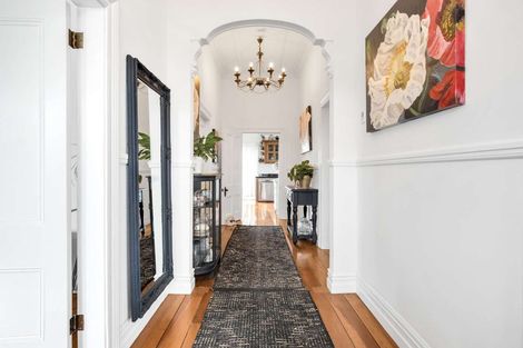 Photo of property in 43 Colombo Road, Waiuku, 2123