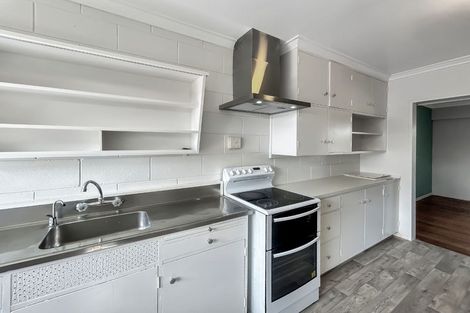 Photo of property in 2 Park Road, West End, Palmerston North, 4412