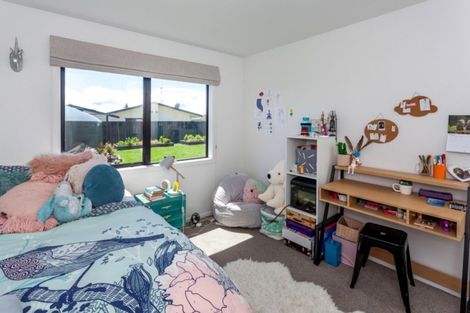 Photo of property in 18 Navigation Drive, Cooks Beach, Whitianga, 3591