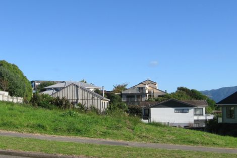 Photo of property in 6 Pine Ridge Terrace, Waikanae Beach, Waikanae, 5036