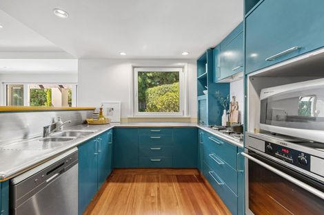 Photo of property in 425a Cashmere Road, Westmorland, Christchurch, 8025