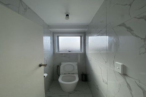 Photo of property in 8 Sabot Place, Massey, Auckland, 0614