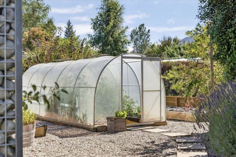 Photo of property in 28 Sam John Place, Lake Hawea, 9382