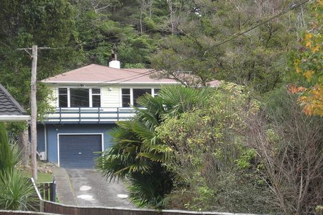 Photo of property in 18 Tawhai Street, Stokes Valley, Lower Hutt, 5019