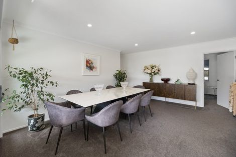 Photo of property in 5 Mackillop Way, Brooklands, New Plymouth, 4310