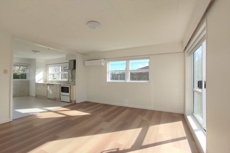 Photo of property in 34 Kohekohe Street, New Lynn, Auckland, 0600