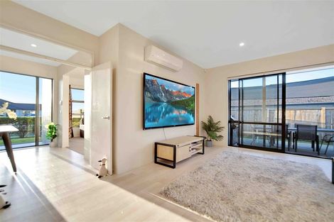 Photo of property in 28 Kaiawa Street, Beachlands, Auckland, 2018