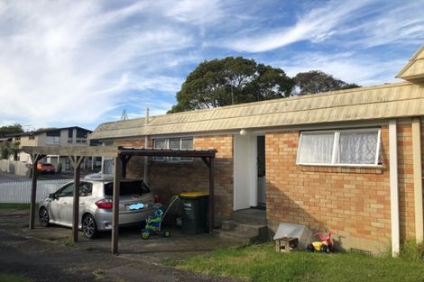 Photo of property in 1/11 Ballater Place, Highland Park, Auckland, 2010