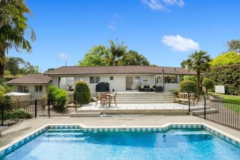 Photo of property in 79 Tawa Road, Kumeu, 0891