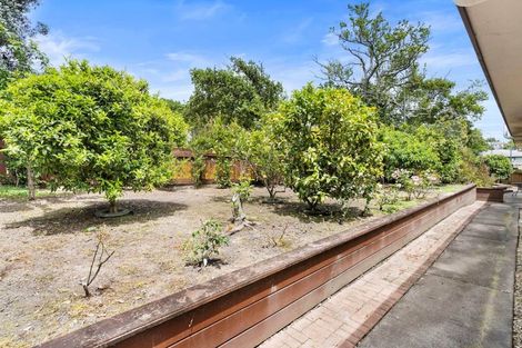 Photo of property in 3 Carling Avenue, Massey, Auckland, 0614