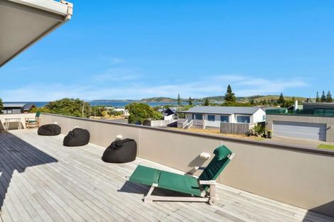 Photo of property in 19 Blue Bell Parade, Omaha, 0986