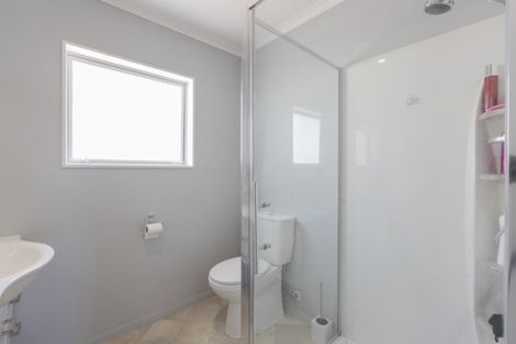 Photo of property in 12 Kuaka Crescent, Mangawhai, 0505