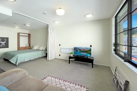 Photo of property in 308/3 Roxburgh Street, Mount Victoria, Wellington, 6011
