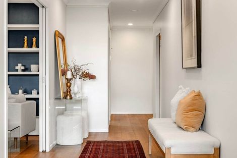 Photo of property in 18b Stratford Avenue, Milford, Auckland, 0620