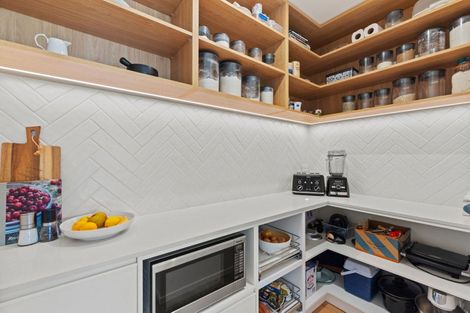 Photo of property in 10 Eaglesfield Close, Westmorland, Christchurch, 8025