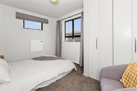 Photo of property in 8 Elizabeth Place, Clive, 4102