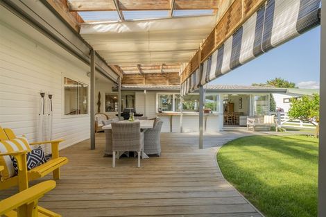 Photo of property in 65 Robinson Road, Whitianga, 3510