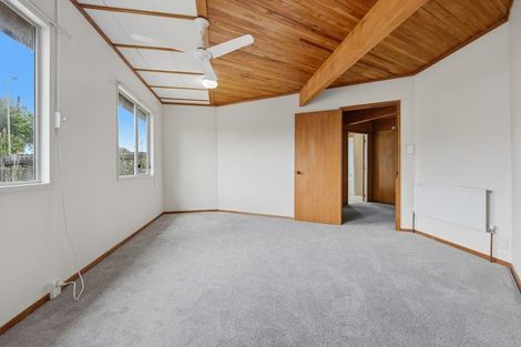 Photo of property in 272 Sturges Road, Henderson, Auckland, 0612