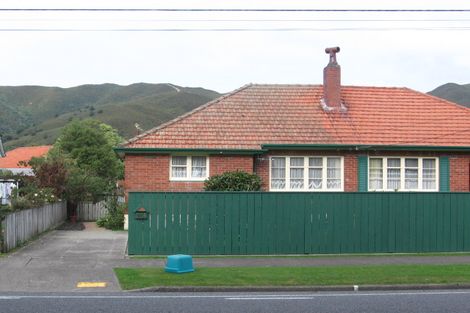 Photo of property in 118 Cambridge Terrace, Fairfield, Lower Hutt, 5011