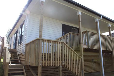 Photo of property in 90a Gossamer Drive, Pakuranga Heights, Auckland, 2010