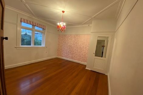 Photo of property in 54 Kano Street, Karori, Wellington, 6012