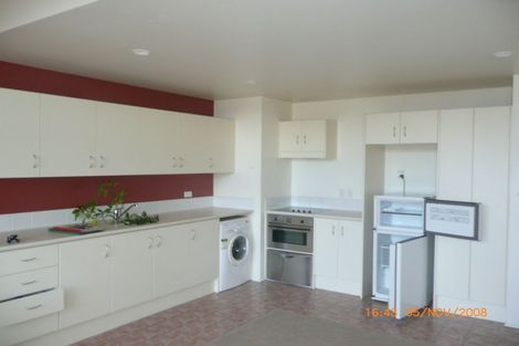 Photo of property in 4f/30 Westward Ho, Glen Eden, Auckland, 0602