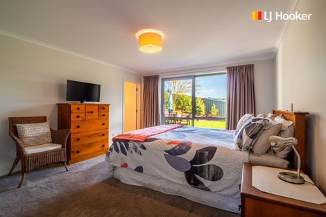 Photo of property in 38 Grandvista Drive, Green Island, Dunedin, 9018