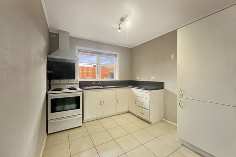 Photo of property in 2/1068 Fergusson Drive, Clouston Park, Upper Hutt, 5018