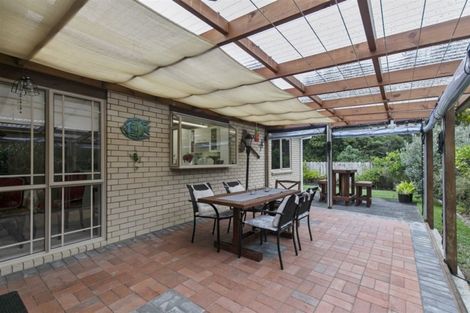 Photo of property in 6 Waimoko Glen, Swanson, Auckland, 0612