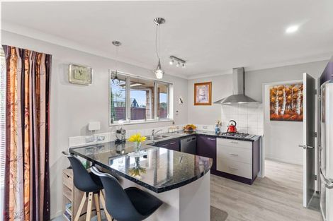 Photo of property in 10 Ropley Street, Amberley, 7410