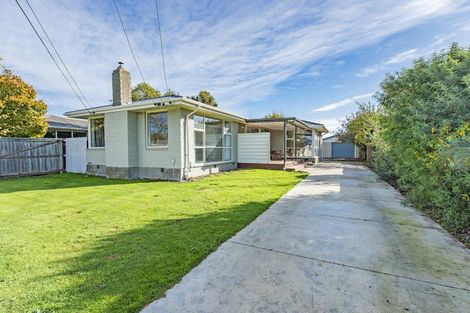 Photo of property in 15 Frensham Crescent, Woolston, Christchurch, 8062