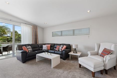 Photo of property in 89a Kowhai Road, Mairangi Bay, Auckland, 0630