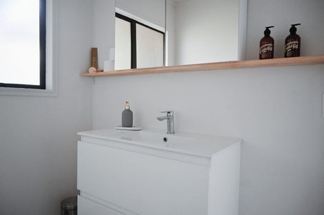 Photo of property in 5 Arawa Place, Onerahi, Whangarei, 0110