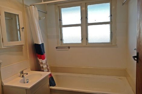 Photo of property in 15 Havill Street, Takaro, Palmerston North, 4410