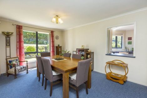 Photo of property in 14 Grace Nicholls Grove, Riverstone Terraces, Upper Hutt, 5018