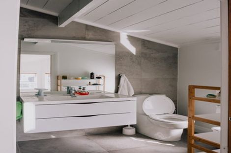 Photo of property in 32 Talavera Terrace, Kelburn, Wellington, 6012