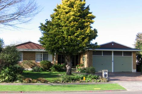 Photo of property in 65 Wikiriwhi Crescent, Awapuni, Palmerston North, 4412