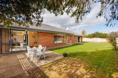 Photo of property in 53 Meridian Grove, Kelvin Grove, Palmerston North, 4414