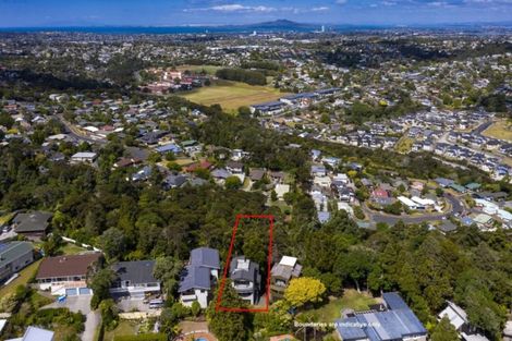 Photo of property in 2/22 Arcadia Crescent, Bayview, Auckland, 0629