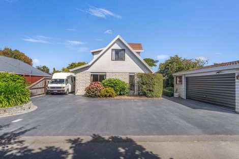 Photo of property in 10 Rowanwood Close, Halswell, Christchurch, 8025