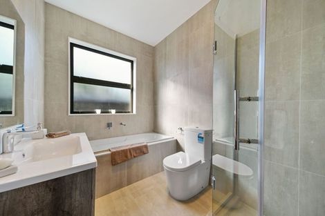 Photo of property in 3 Captain Rings Drive, Papakura, 2110