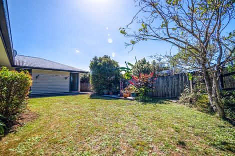 Photo of property in 8 Barrett Place, Kerikeri, 0230