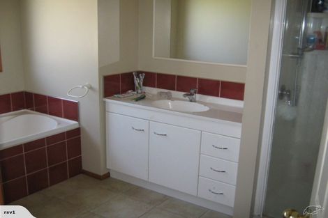 Photo of property in 27 Cranbrook Place, Rototuna North, Hamilton, 3210