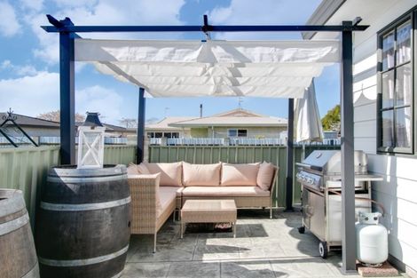 Photo of property in 1/2 Spriggs Crescent, Greenmeadows, Napier, 4112