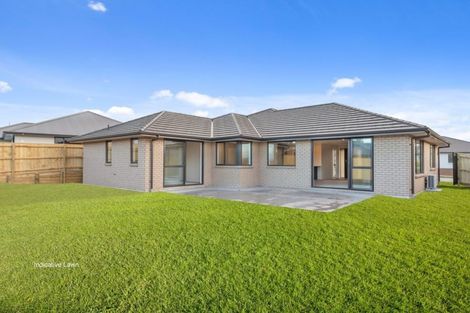 Photo of property in 18 Peter Bourne Drive, Pokeno, 2402
