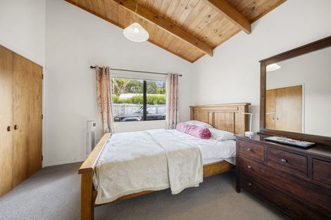 Photo of property in 21c Lorenzen Bay Road, Raglan, 3225