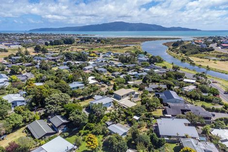 Photo of property in 5 Kokako Road, Otaihanga, Paraparaumu, 5036