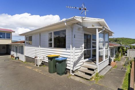 Photo of property in 3/26 Park Avenue, Titahi Bay, Porirua, 5022