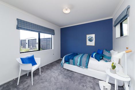 Photo of property in 127 Schnell Drive, Kelvin Grove, Palmerston North, 4414