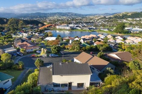 Photo of property in 11 The Mainsail, Whitby, Porirua, 5024